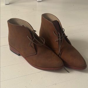 Nisolo Isa Women’s Chukka Boots (6.5)